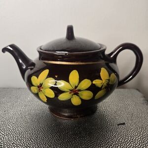 1940s Royal Canadian Teapot